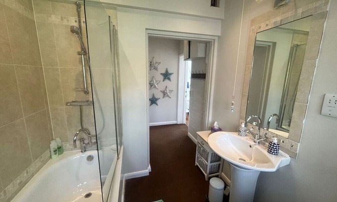 Freefolk House | Old Post Cottage Annex