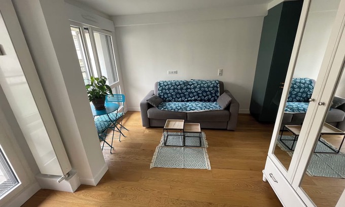 Parc-de-Montsouris Apartment | Charmant Studio Avec Balcon vue sur Jardin