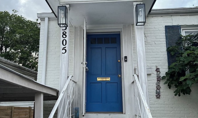 North Kensington House | Conveniently located spacious house