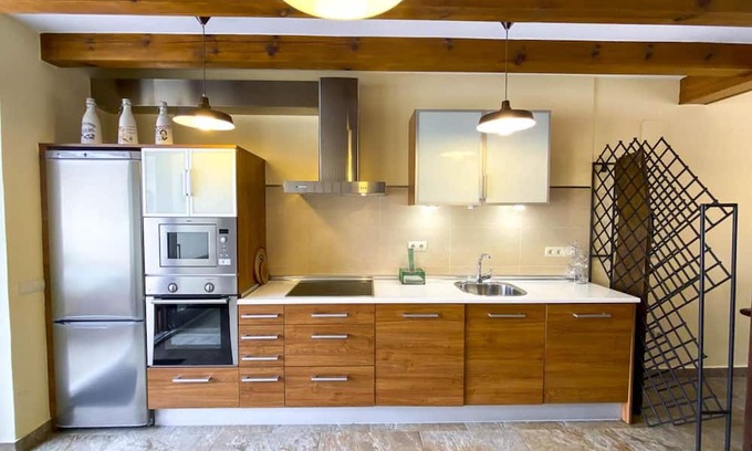 Langa de Duero House | Country House 'Gañán' with Mountain View, Private Garden and Wi-Fi