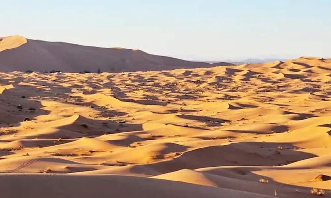 Hassilabied RV Rental | Primitive tent in the desert