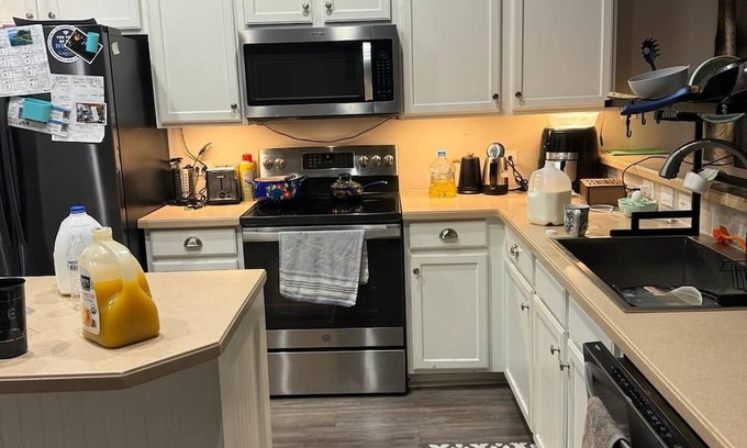 Quincy House | Lap of Luxury