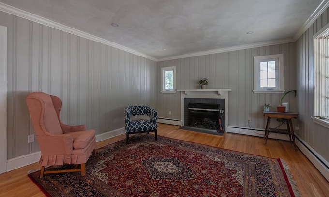 Wallingford Center House | Wonderful 3 BR Home w/ Indoor Fireplace near CT Historical Places