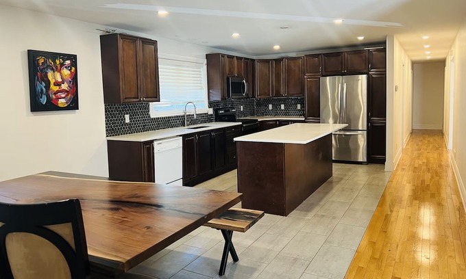 Westboro House | Gorgeous Place in Westboro