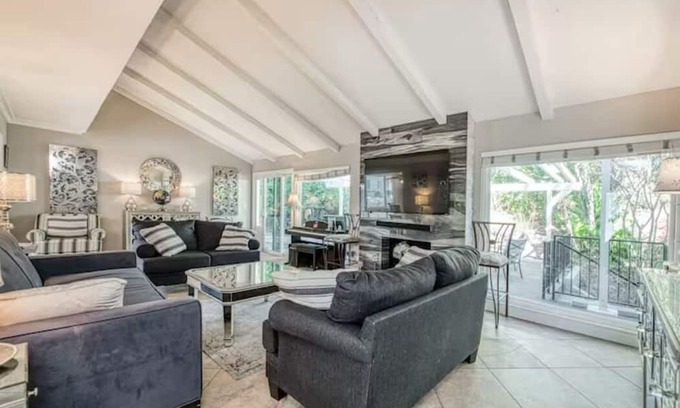 Mission Viejo House | 4Br/3Ba Gem in So. Orange County! Enjoy Lake & Pool Access. Your perfect retreat