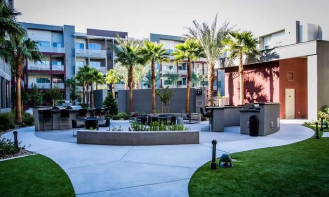 Enterprise Apartment | hello this place has a rooftop lounge and 24 hour gym access 10min off strip