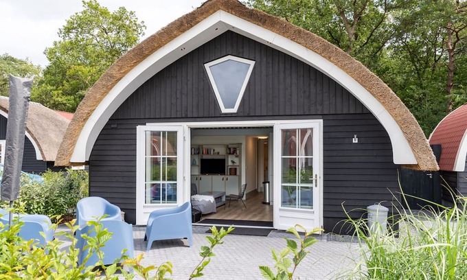 Baars Cottage | Beautiful house with sauna in a wooded area