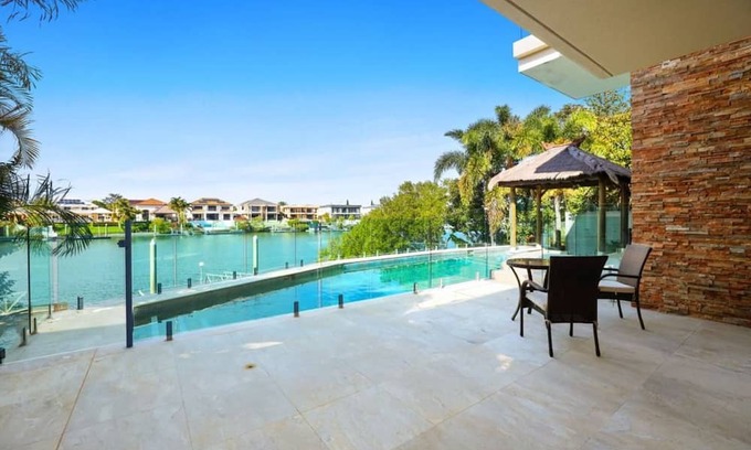 Sorrento Villa | Magnificent multi-level mansion