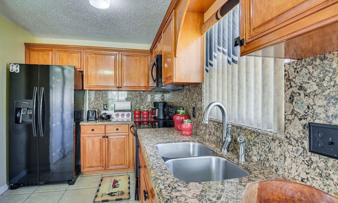 Pahokee House | Pahokee Vacation Rental < 1 Mi to Lake Okeechobee!