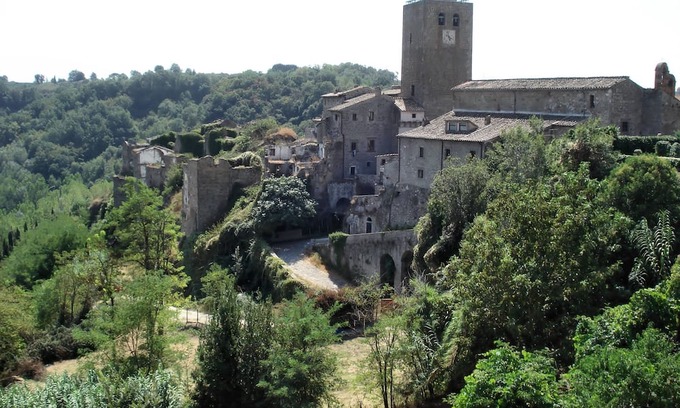 Bassano in Teverina Resort | borgo antico resort
