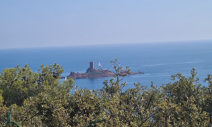 Le Dramont House | Mobil Home Dans un Lieu Splendide à 5 min de la Plage