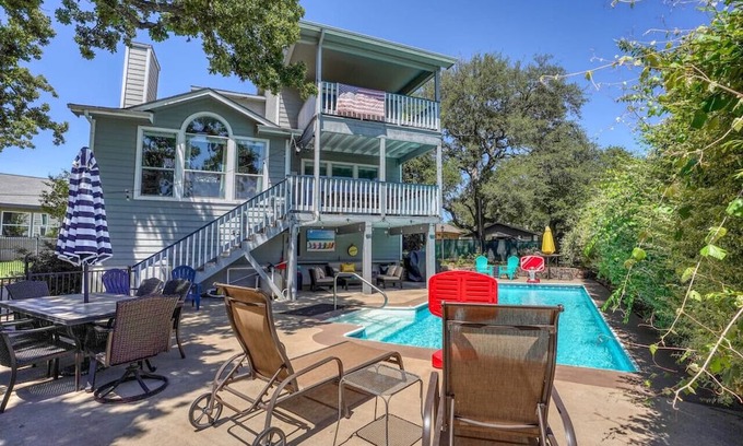 Granite Shoals House | 3 Bdrm on Lake LBJ w/ Pool | Book for Eclipse!