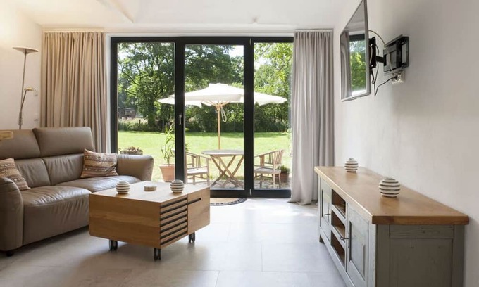 Greven Apartment | Holiday home Owl's Nest