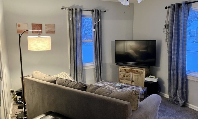 Kalamazoo House | This charming bungalow is located 5 minutes from downtown! A cozy family home.