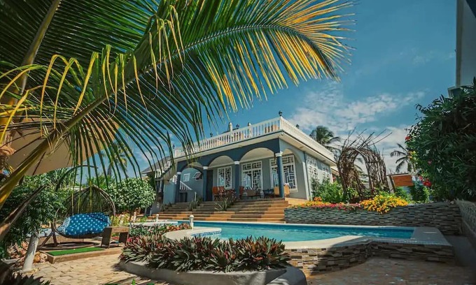 Tunguu Villa | An Opulent Safe Space on the Sea