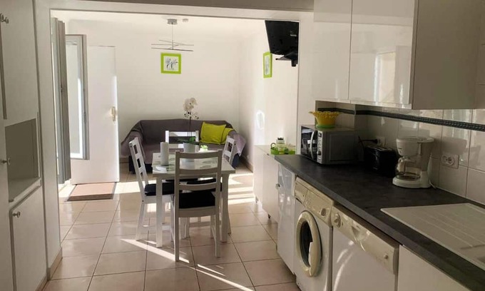 La Courneuve House | Homerez - Nice house for 4 ppl. with garden and terrace at La Courneuve