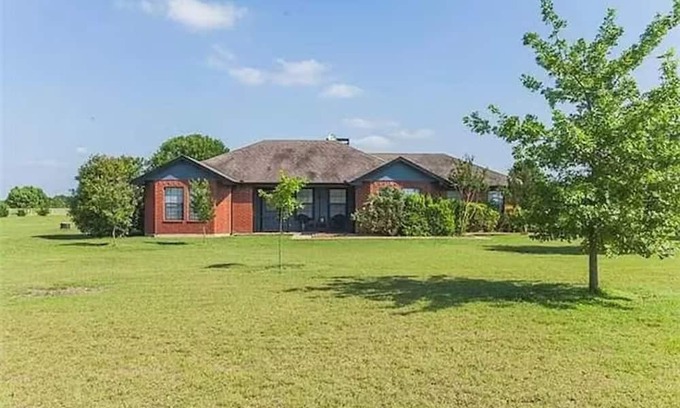 Ferris House | Beautiful Country Home