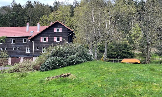 Gerbepal Ski Chalet | 3 MN FROM GERADMER CHALET WITH A POND NOT OVERLOOKED