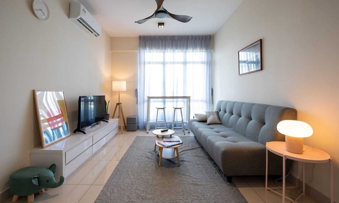 Taman Daya Apartment | Cozy & Modern 3BR Apt ARC at Austin, Free Parking