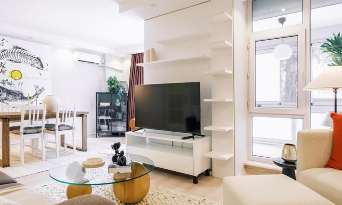 Besiktas Apartment | Chic Flat w Closed Balcony 10 min to Bebek Shore