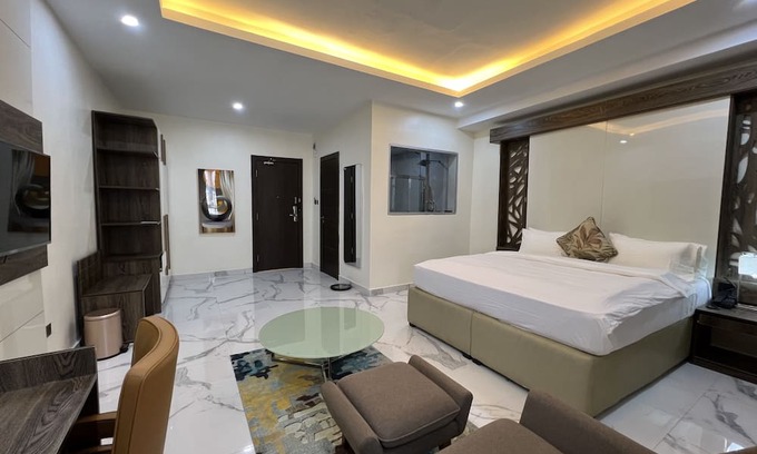 Enugwu Ukwu Hotel | GRAND SWISS HOTEL