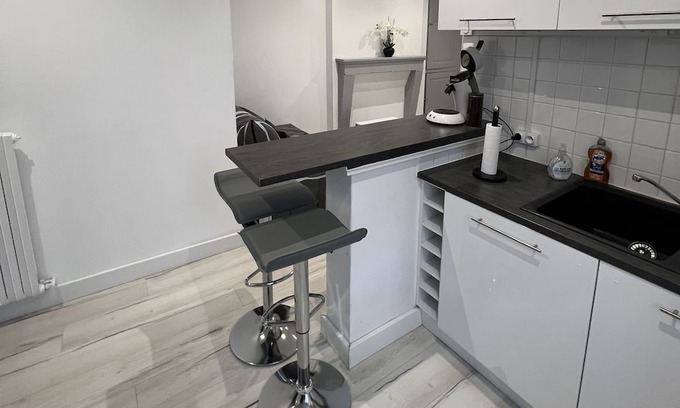 Issoudun Apartment | Appartement Entier au rez de Chaussée