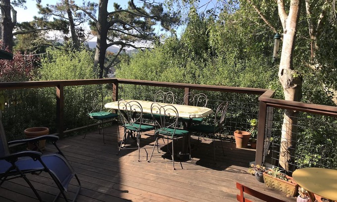 Tamalpais-Homestead Valley House | Charming private Mill Valley retreat close to Muir Woods GGBridge. Trees!