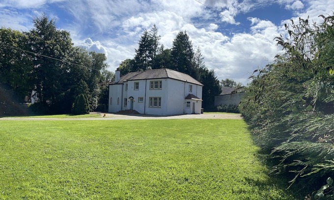 Newton Mearns House | large Country Mansion in Glasgow Newton Mearns