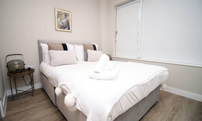 Butetown Apartment | 2 BR and Balcony - CoHost
