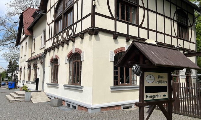 Lichtenstein House | Parkschlösschen Lichtenstein