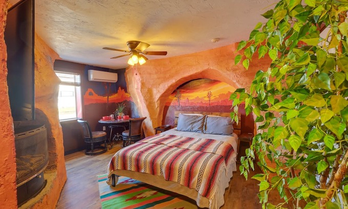 Shelley Apartment | Adobo-Style Studio in Shelly w/ Shared Courtyard!