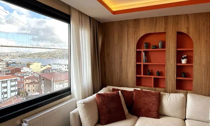 Inegeul Apartment | Stunning Bosphorus View