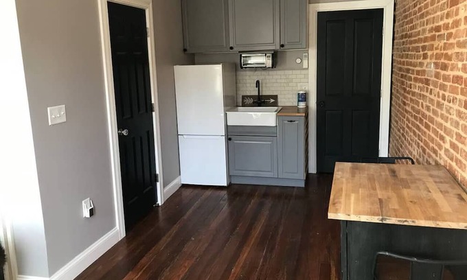 Upper Fells Point Apartment | Butchers Hotel - Port Side Suite- Roof top Skyline