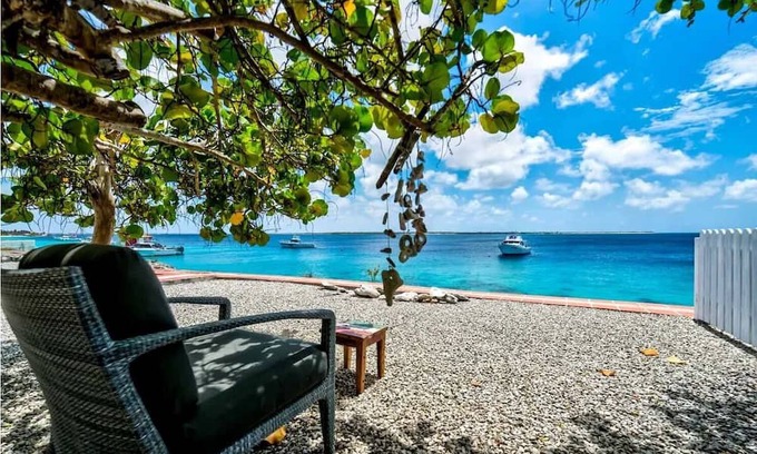 Kralendijk Villa | Oceanfront Villa Ocean Bleu