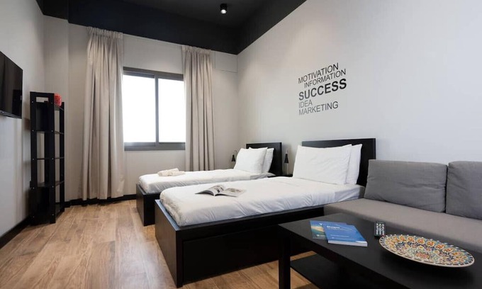 Duqm Apartment | Cozy Retreat (#86) | Studio by Spacey in Duqom