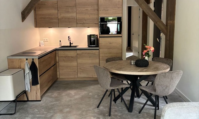 Beemte Broekland House | Cozy modern renovated guest house in the green close to Apeldoorn.