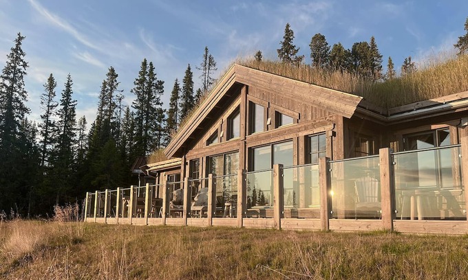 Sor-Fron House | Amazing home in Gålå with sauna