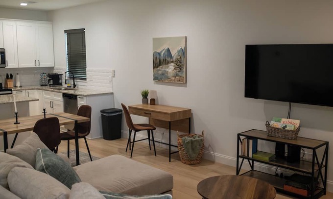 Woodruff House | Charming 3-bedroom house in Woodruff with Garage and Fenced Yard