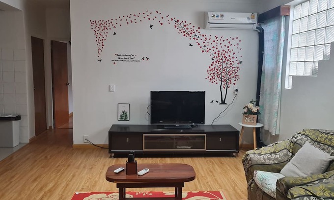 Suva Apartment | Elegant Spacious 3 BRM Apartment Pool WIFI Balcony