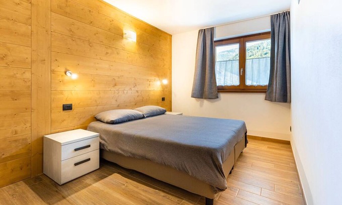 Isolaccia Apartment | Apartment '1' with Mountain View, Shared Terrace and Wi-Fi