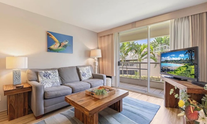 Kihei Condo | Perch - King Suite at Maui Banyan | Steps from the Beach | South Kihei Gem