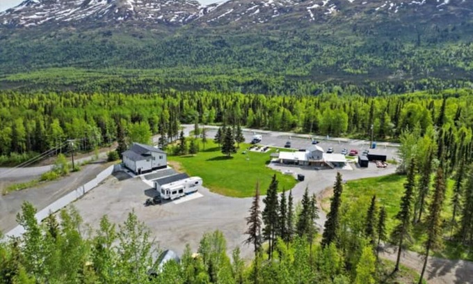 Chugiak RV Rental | Twin Peaks RV Site1 w Elec/Sewer