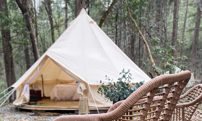 Burnt Ranch RV Rental | Glamping at Radio Ranch Camp with Tub and Waterfalls