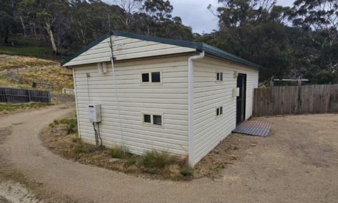 Mount Rumney House | Platypus Cabin - Mt Rumney Escapes