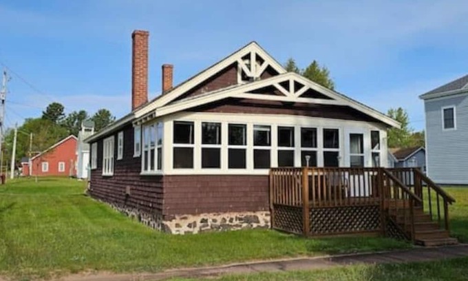 Eagle Harbor Cottage | Harbor Haven Cabin Steps from Eagle Harbor Beach