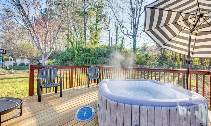 Lithia Springs House | 18 Mi to Downtown Atlanta: Quiet Home w/Fire Pit