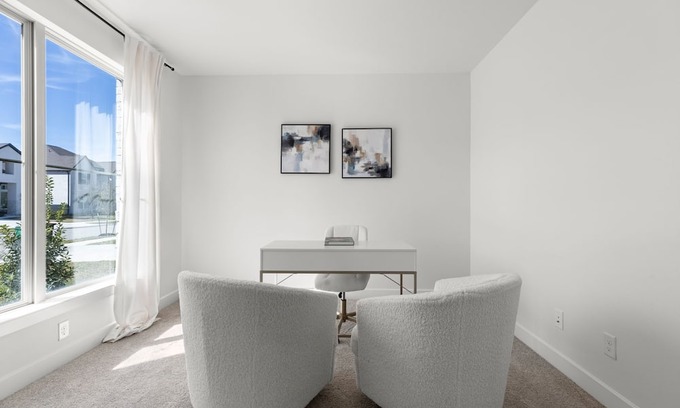 Katy House | Luxurious High Class 4Br Theatre Home