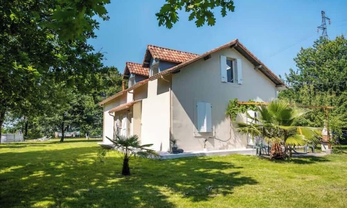 Morcenx House | Large country house with pool and jacuzzi