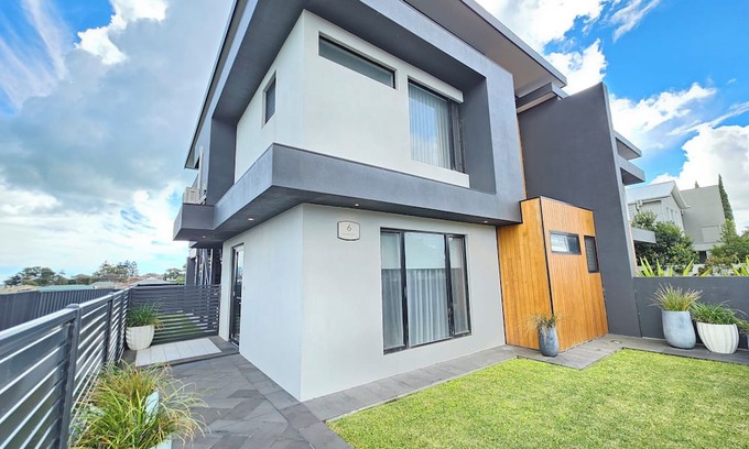 Lacepede House | 6TWENTYTWO - Where contemporary meets the beach.
