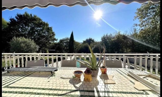 Saint-Laurent-de-Neste Villa | Homerez - Villa in Saint-Laurent-de-Neste